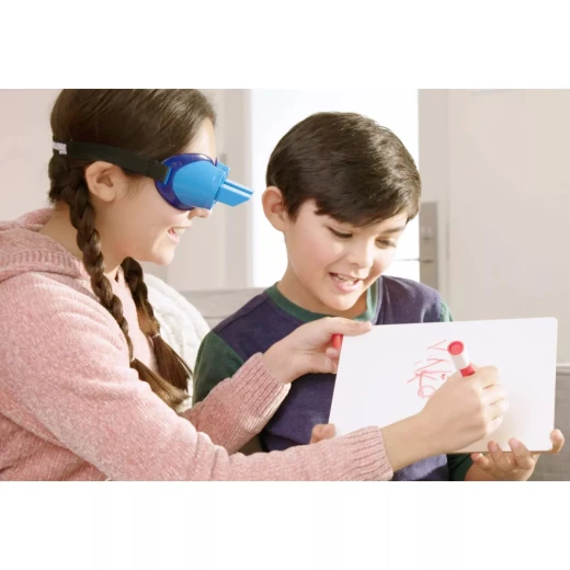 The Upside Down Challenge Game - Hasbro - Image 4