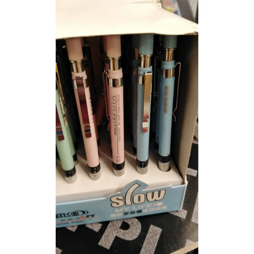 Noor Al Maaref Pencils - Assortment colors Noor Al Maaref Pencils - Assortment colors