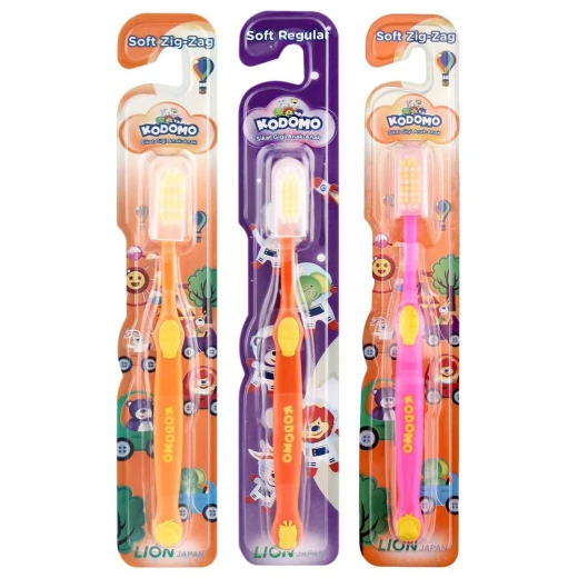Kodomo Toothbrush Regular, assortment Kodomo Toothbrush Regular, assortment