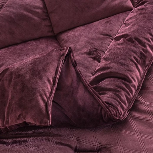 Nova Home Landers 3D Embossed Velvet Flannel Winter Comforter Set, Burgundy, King Size - Nova Home - Image 3