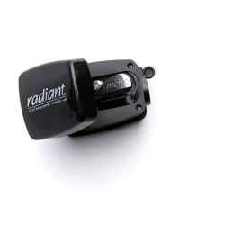 مبراة أقلام المكياج الاحترافية من Radiant للأقلام الناعمة مع أداة تجميع لأقلام العيون والشفاه