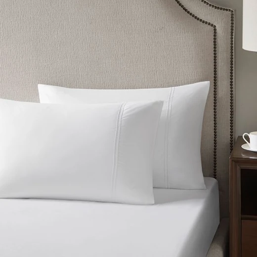 طقم شرشف مطاط, بحجم كوين, باللون الابيض من نوفا هوم طقم شرشف مطاط, بحجم كوين, باللون الابيض من نوفا هوم