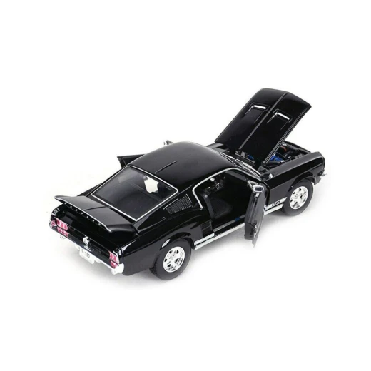 Maisto 1967 Ford Mustang GTA Fastback, Scale 1:18, Black Color - Maisto - Image 2