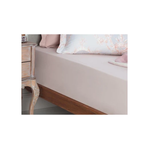 شرشف سرير كينج إلويز رانفورس، باللون الزهري, مقاس 180* 200 من مدام كوكو شرشف سرير كينج إلويز رانفورس، باللون الزهري, مقاس 180* 200 من مدام كوكو