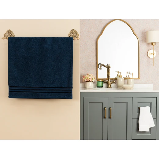 Madame Coco Maynor Flouche Face Towel, 50*80 Cm Madame Coco Maynor Flouche Face Towel, 50*80 Cm