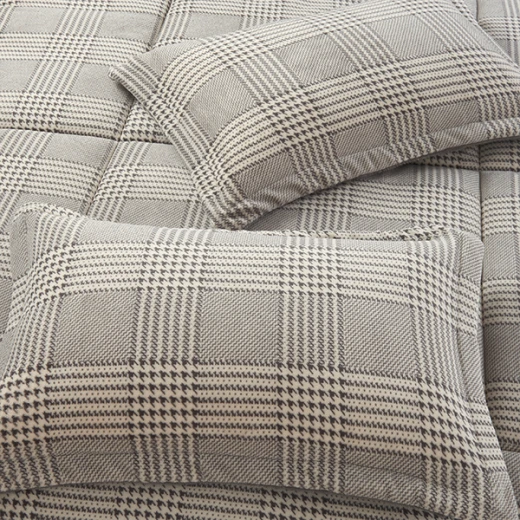 Nova Home Sketch Winter Printed Flannel Comforter Set - King/Super King - Grey  4 Pcs - Nova Home - Image 4