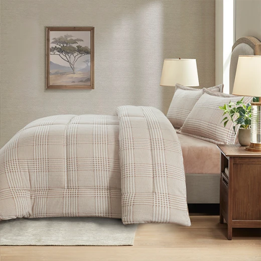 Nova Home Sketch Winter Printed Flannel Comforter Set - King/Super King  - Beige 4 Pcs - Nova Home - Image 4