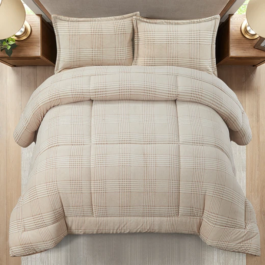 Nova Home Sketch Winter Printed Flannel Comforter Set - King/Super King  - Beige 4 Pcs - Nova Home - Image 2