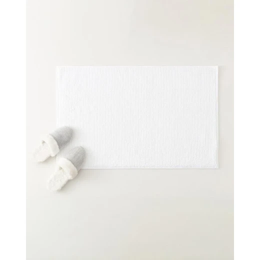 Madame Coco Charles Foot Towel, White, 50x80 cm Madame Coco Charles Foot Towel, White, 50x80 cm