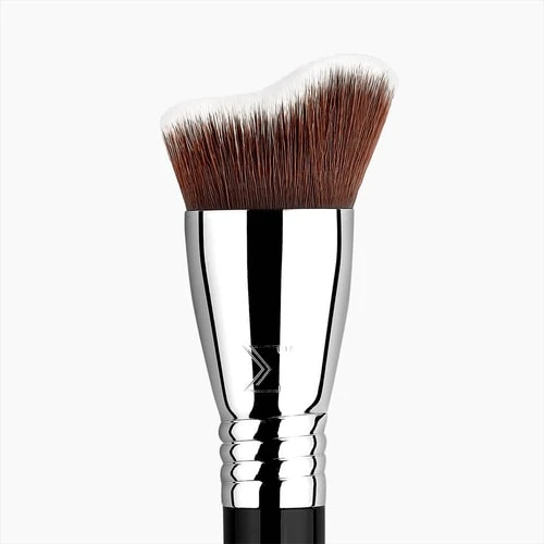 فرشاة سيجما بيوتي إف 83 كابوكي منحنية للمكياج الاحترافي مع ألياف صناعية ناعمة - Sigma beauty - Image 2