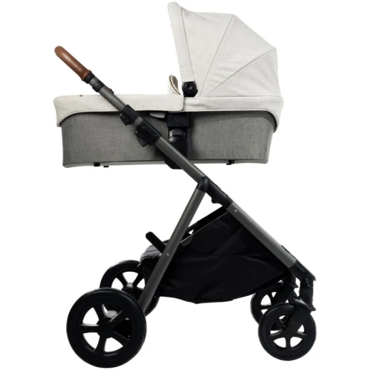 Joie Aeria Oyster Stroller - Lightweight & Compact Design for Newborns & Toddlers. Enhanced Comfort and Adaptability. Features a sleek, modern design, suitable for children up to 22 kg. Perfect for urban adventures! - Joie - Image 3