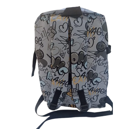 Fashion bag with modern design and graphics - Image 3