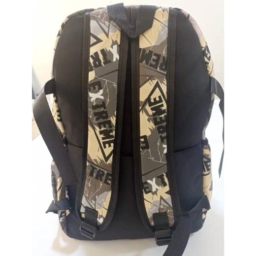 Fashion bag with modern design and graphics - Image 3