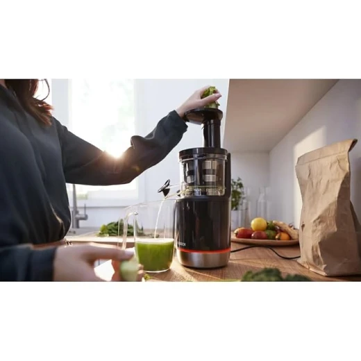Bosch Lifestyle 1M 150-Watt Cold Press Slow Juicer (Black) - BOSCH - Image 3