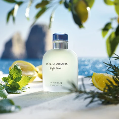 Dolce & Gabbana Light Blue Pour Homme Eau de Toilette 200ml: Fresh and Invigorating Scent for Men, Daily Wear - Dolce &amp; Gabbana - Image 3