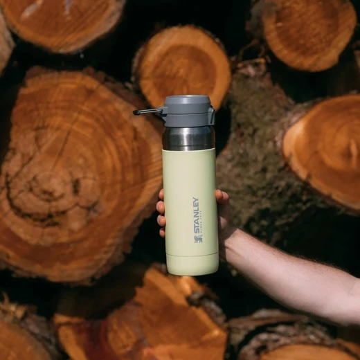 Stanley The Quick-Flip Water Bottle .7L / 24oz Citron color - Stanley - Image 6