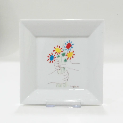 Ashdene & Konitz Ashtray Dia 13x25cm White Ashdene & Konitz Ashtray Dia 13x25cm White