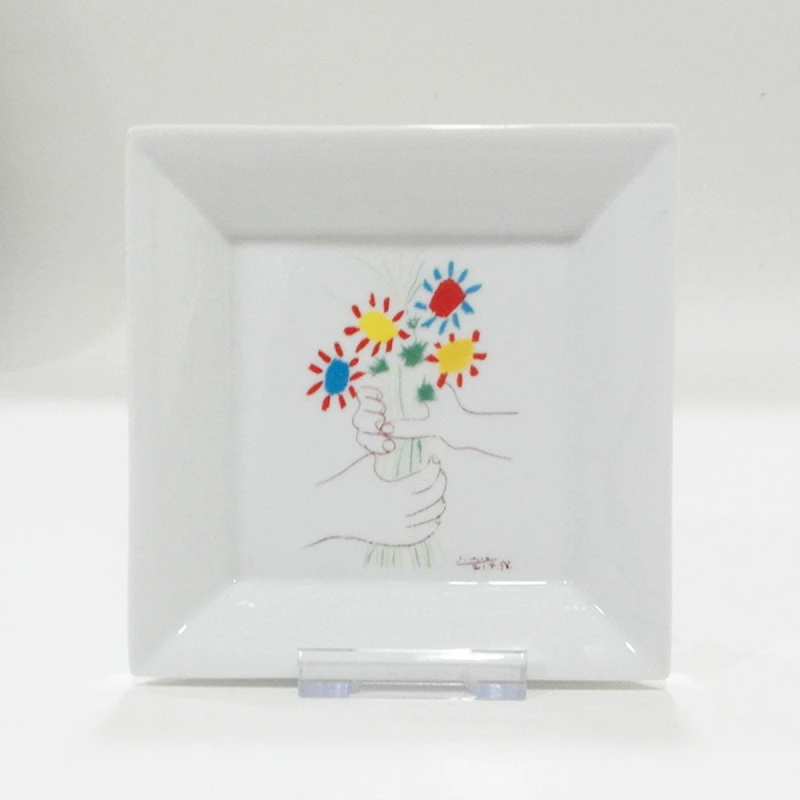 Ashdene & Konitz Ashtray Dia 13x25cm White - Ashdene &amp; Konitz