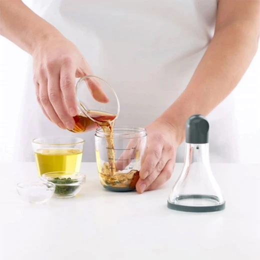 Brabantia Dressing Shaker for Salad Transparent,180ml, Easy Shake, No Drip, with Measurement - Brabantia - Image 2