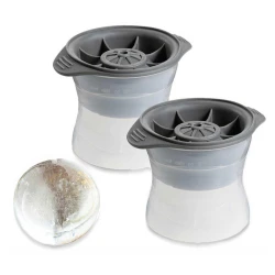 Kuchenprofi Grand Ice Ball Shape diameter of 6 cm.