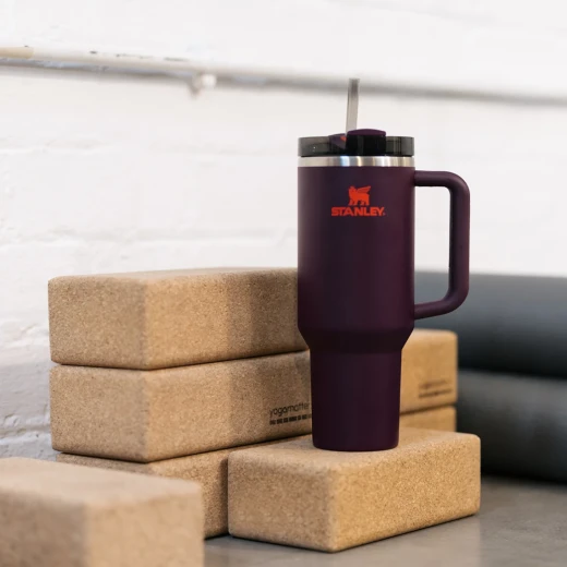 Stanley Quencher H2.0 FlowState™ Tumbler 1.2L Plum - Stanley - Image 3