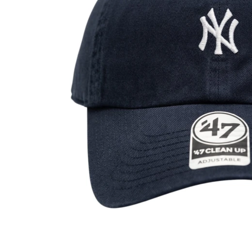 47 New York Yankees Base Runner Clean Up Hat in Navy - 47 Brand - Image 2