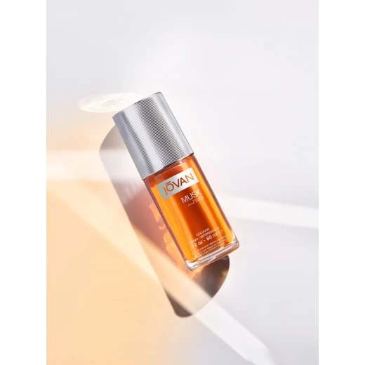 عطر مسك للرجال أو دو كولونيا بخاخ 88 مل، روائح القرنفل واللافندر والعنبر، عطر رجالي، يدوم طويلاً، عطر يومي، حجم مناسب للسفر من جوفان - جوفان - Image 3