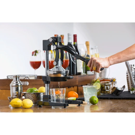 TableCraft Big Squeeze Commercial Juice Press Heavy-Duty Manual Juicer with Long Ergonomic Handle, 3-Pinion Construction, Corrosion-Resistant, 2300 PSI Strength Max Juice, Less Pulp & Seeds 7.25"x11"x15.25" - Table Craft - Image 3