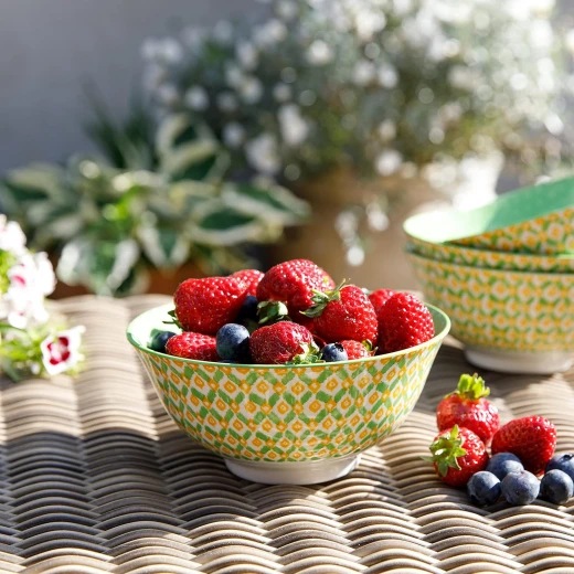 Kitchen Craft Glazed Stoneware Bowl with Geometric Pattern, Green & Yellow Ceramic Bowls with Footed Base, Microwave & Dishwasher Safe, 15.7 cm (6") - KitchenCraft - Image 5