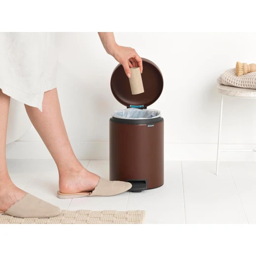 Brabantia New Icon Pedal Bin 5 Liter Mineral Cosy Brown Soft-Close Lid, Removable Inner Bucket, Supports Ocean Cleanup Compact Trash Can  21 x 27 x 29 cm - Brabantia - Image 4