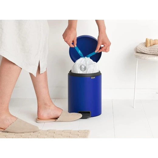 Brabantia New Icon Pedal Bin 5 Liter Mineral Powerful Blue Soft-Close Lid, Removable Inner Bucket, Supports Ocean Cleanup Compact Trash Can 21 x 27 x 29 cm - Brabantia - Image 5