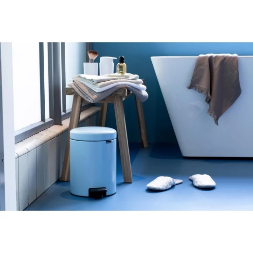 Brabantia NewIcon Pedal Bin 5L Small Waste Bin for Bathroom or Toilet Soft Closing Lid Light Pedal Operation  with Removable Inner Bucket - Non-Slip Base  Dreamy Blue 21 x 27 x 29 cm - Brabantia - Image 6