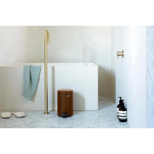 Brabantia - NewIcon Pedal Bin 3L - Small Waste Bin for Bathroom or Toilet - Soft Closing Lid - Light Pedal Operation - with Removable Inner Bucket - Non-Slip Base - Cosy Brown - 17 x 24 x 26 cm - Brabantia - Image 9