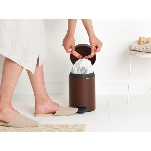 Brabantia - NewIcon Pedal Bin 3L - Small Waste Bin for Bathroom or Toilet - Soft Closing Lid - Light Pedal Operation - with Removable Inner Bucket - Non-Slip Base - Cosy Brown - 17 x 24 x 26 cm - Brabantia - Image 7