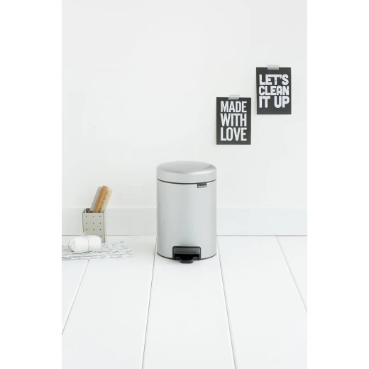 Brabantia NewIcon Pedal Bin 3L Almond Soft Close Lid, Removable Inner Bucket, Compact Fit, Supports Ocean Cleanup, 10-Year Guarantee - Brabantia - Image 3