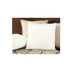 وسادة ديكور داني بيضاء، مقاس 45×45 سم، مربعة، بحشوة بوليستر 100% وغطاء غير منسوج من مدام كوكو