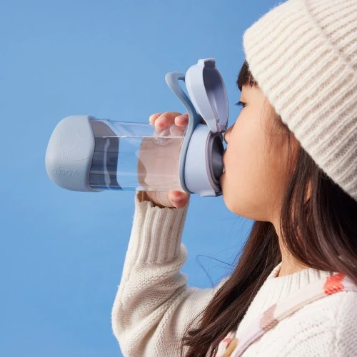 b.box 450mL Sport Spout Kids Water Bottle for School, Sports, Travel, Daycare Leakproof, Spill Proof, Dishwasher Safe Easy Grip Triangle Shape, Durable Tritan Material BPA Free chill out - B.Box - Image 3