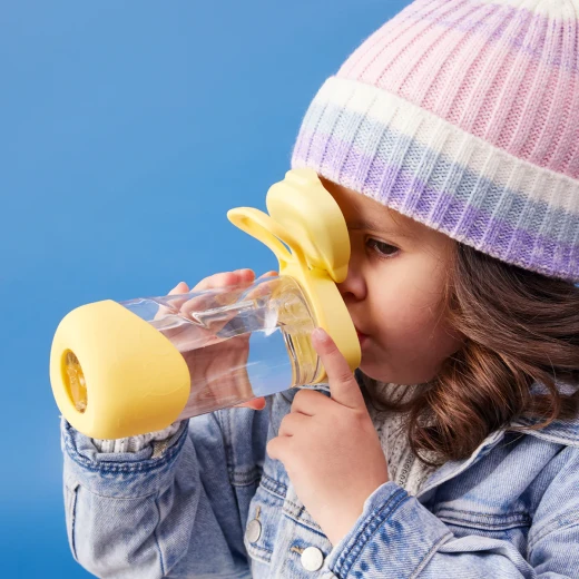b.box 450mL Sport Spout Kids Water Bottle for School, Sports, Travel, Daycare Leakproof, Spill Proof, Dishwasher Safe Easy Grip Triangle Shape, Durable Tritan Material BPA Free Lemon Twist - B.Box - Image 2