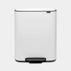 سلة مهملات Bo Pedal Bin بسعة 60 لتر – تصميم أبيض أنيق مع أداء عملي وهادئ من برابنتيا