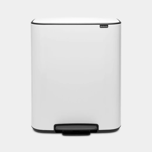سلة مهملات Bo Pedal Bin بسعة 60 لتر – تصميم أبيض أنيق مع أداء عملي وهادئ من برابنتيا سلة مهملات Bo Pedal Bin بسعة 60 لتر – تصميم أبيض أنيق مع أداء عملي وهادئ من برابنتيا