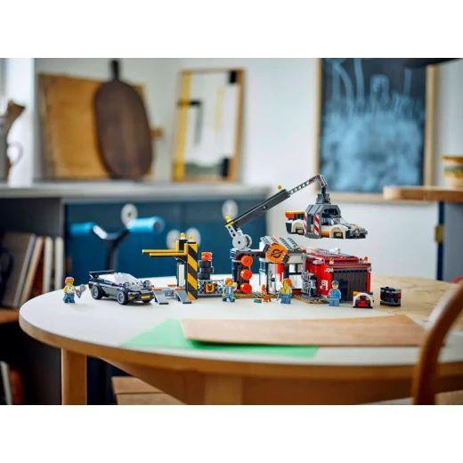 LEGO City Scrapyard with Cars Set 60472 – fun recycling and salvage playset for kids - LEGO - Image 2