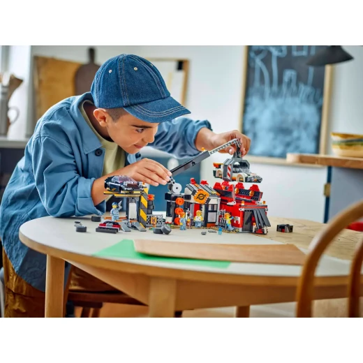 LEGO City Scrapyard with Cars Set 60472 – fun recycling and salvage playset for kids - LEGO - Image 6