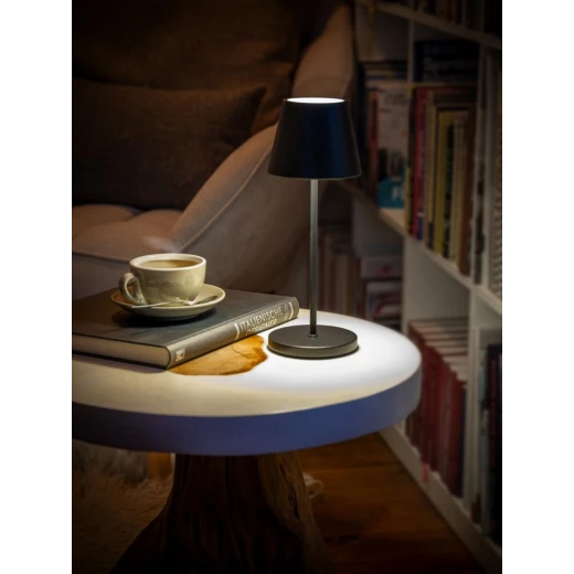 مصباح LED أسود بطول 26 سم بتصميم عصري وأنيق للإضاءة المنزلية أو المكتبية – من ليوناردو - ليوناردو - Image 2