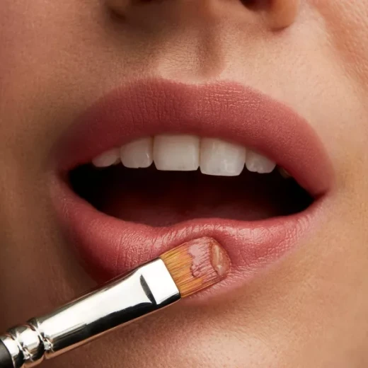 أحمر شفاه ماك لسترجلاس – 0.1 أونصة | ثانكس اتس ماك - ماك ميك اب - Image 4