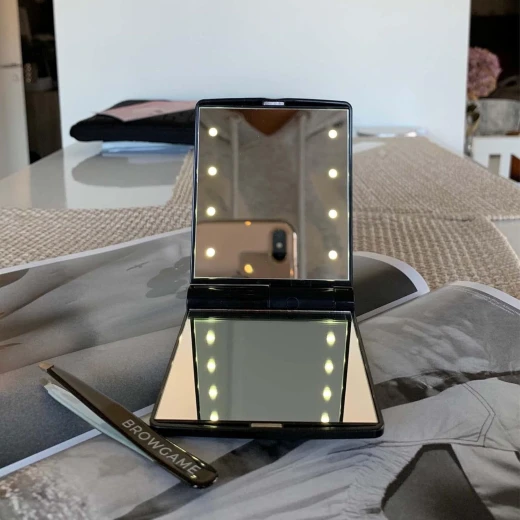 Browgame Cosmetics LED Pocket Mirror Crystal Clear for Makeup and Tweezing Portable Beauty Tool - Browgame cosmetics - Image 5