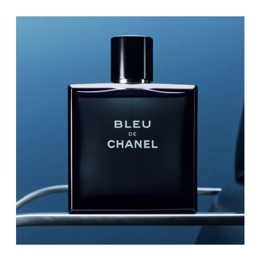 Chanel Bleu de Chanel Eau de Toilette 150ml: Fresh Woody Fragrance for Men Day or Night - Chanel - Image 7