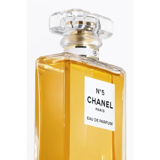 Chanel No. 5 Eau de Parfum Spray: The Iconic Floral Fragrance for Women, Luxurious 50ml Bottle, A Timeless Classic, Perfect Gift, Authentic Product - Chanel - Image 5