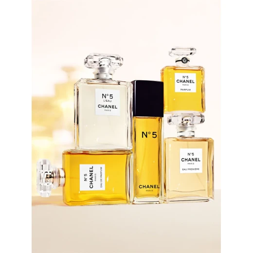 Chanel No. 5 Eau de Parfum Spray: The Iconic Floral Fragrance for Women, Luxurious 50ml Bottle, A Timeless Classic, Perfect Gift, Authentic Product - Chanel - Image 2
