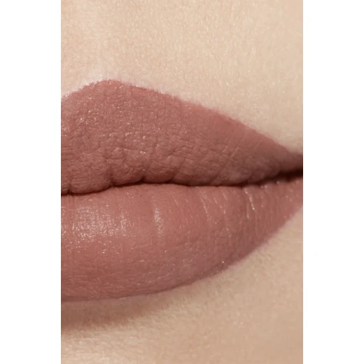 Chanel Rouge Allure Velvet Lipstick #61 Intuitive Matte Finish Long Lasting Lip Color for All Skin Tones 3.5g - Chanel - Image 3