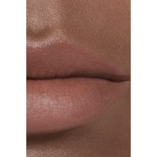Chanel Rouge Allure Velvet Lipstick #61 Intuitive Matte Finish Long Lasting Lip Color for All Skin Tones 3.5g - Chanel - Image 4